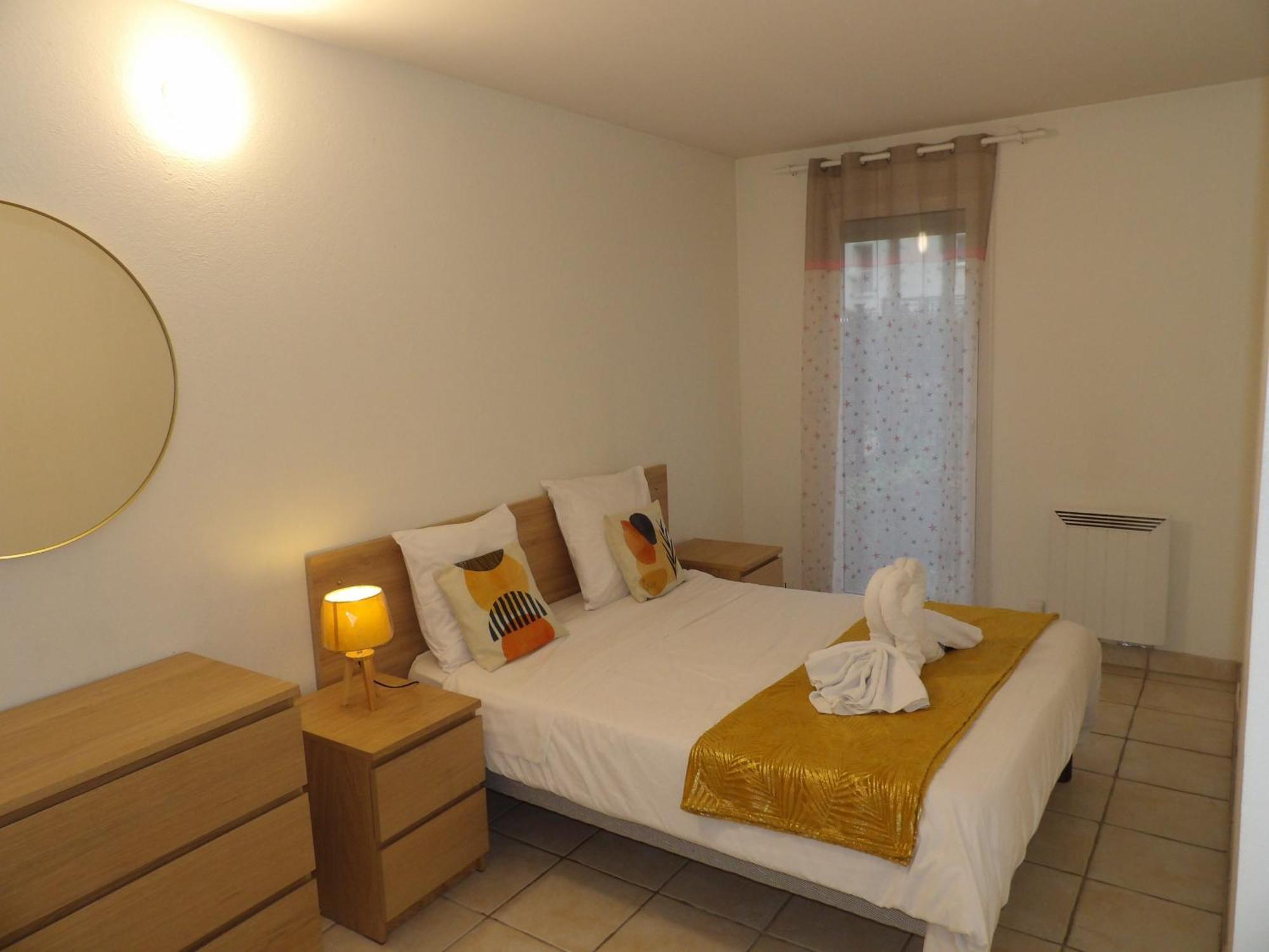 Le Cosy Wiener *Paris*Gare A 300 M*Disneyland* ฌอม-ซัวร์-มาร์น ภายนอก รูปภาพ